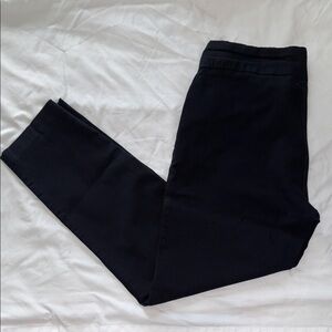 Women’s Van Heusen Black Pants Size 12 Short